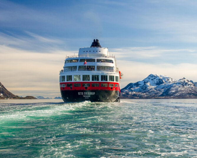 norway winter expedition cruise from hamburg